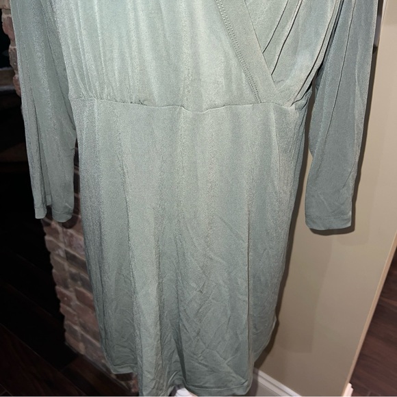 Christopher & Banks Blouse Womens Size Large 3/4 Sleeve Green Polyester Elastine - Picture 5 of 10